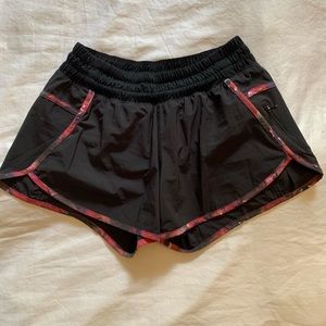 Lululemon Tracker Short III Size 6